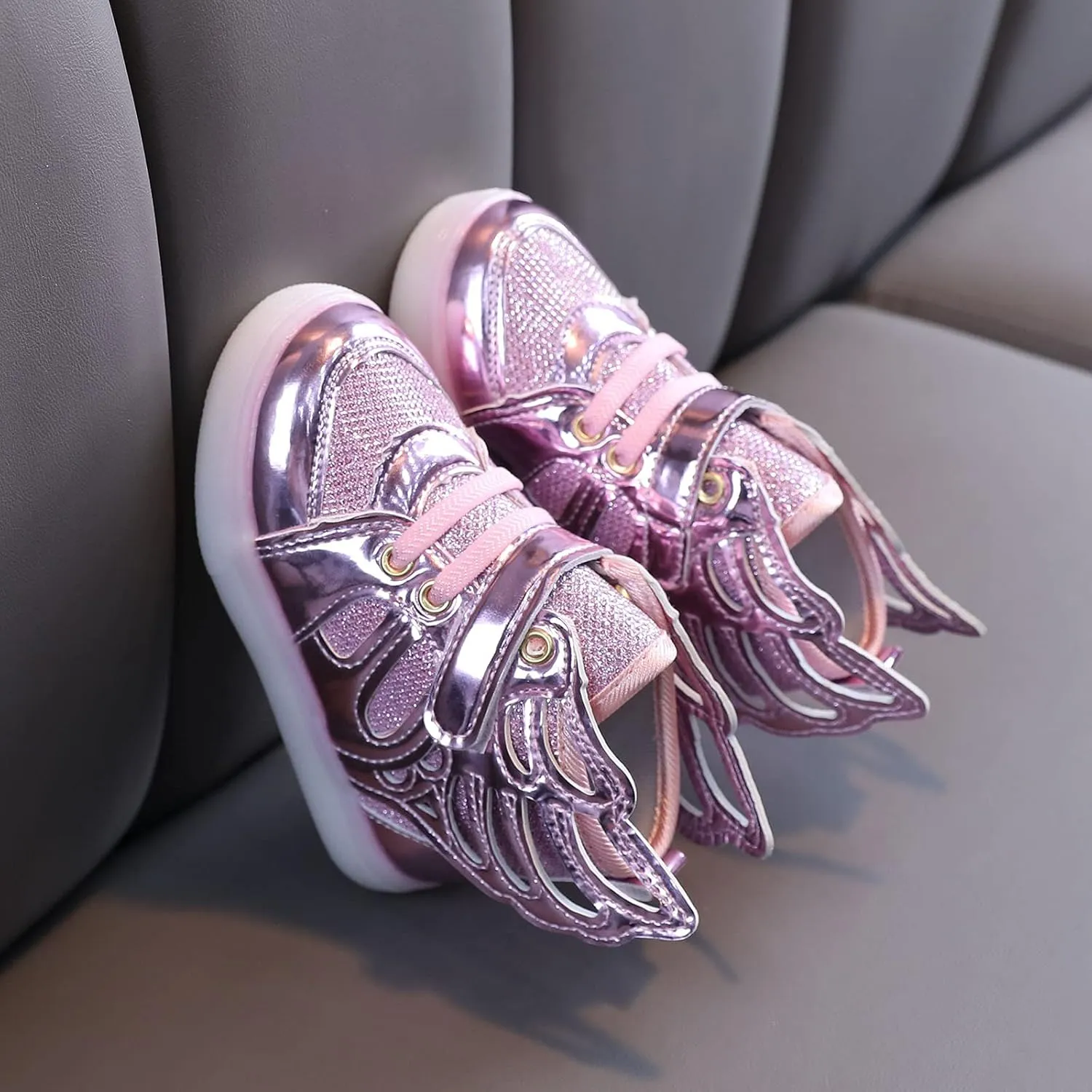 Baby Girls Light Up Wings Decor Breathable Sports Shoes Toddler Girls Infant Casual Sports Flash Lightweight Sneakers