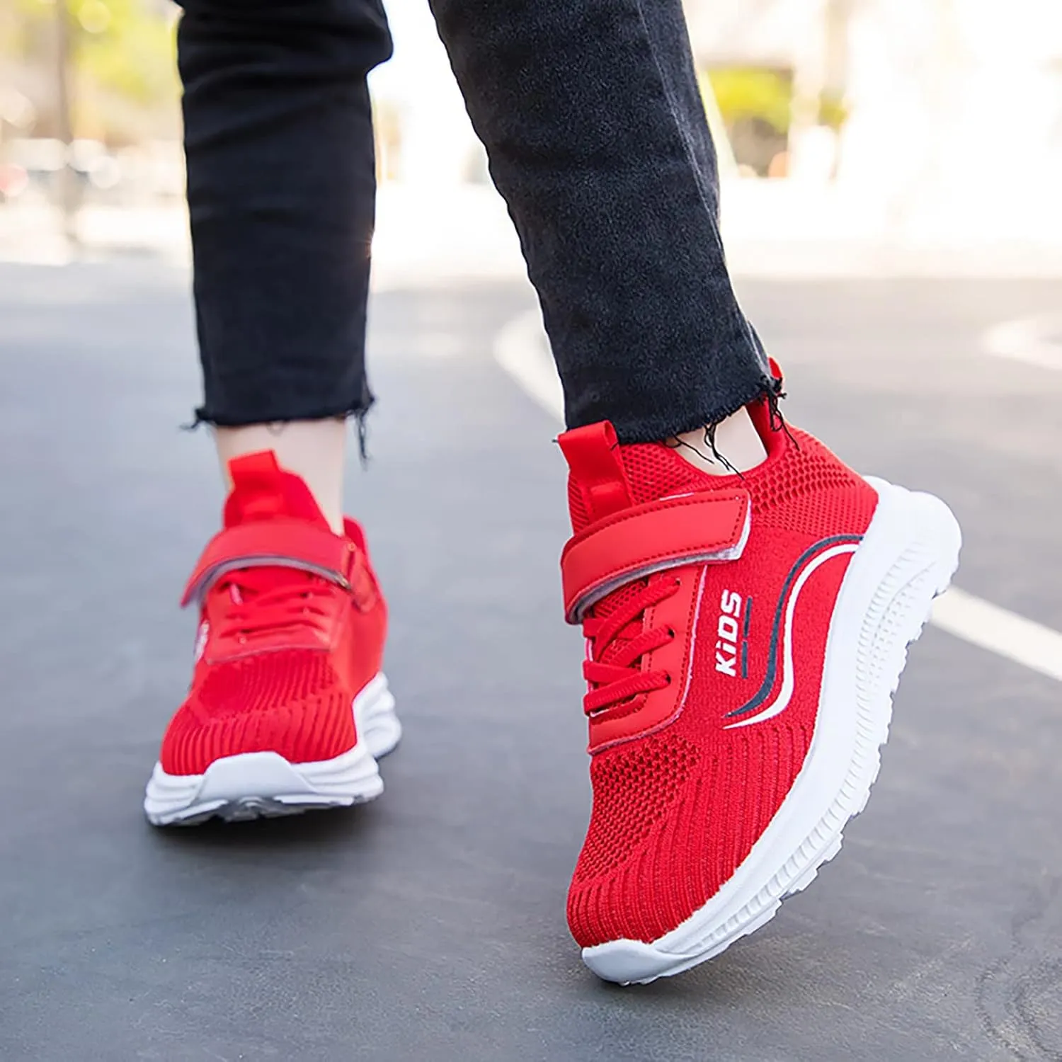 Kids Running Shoes Lightweight Breathable Elastic Adjustable Strap Soft Sole Anti Slip Tennis Shoes for Toddler