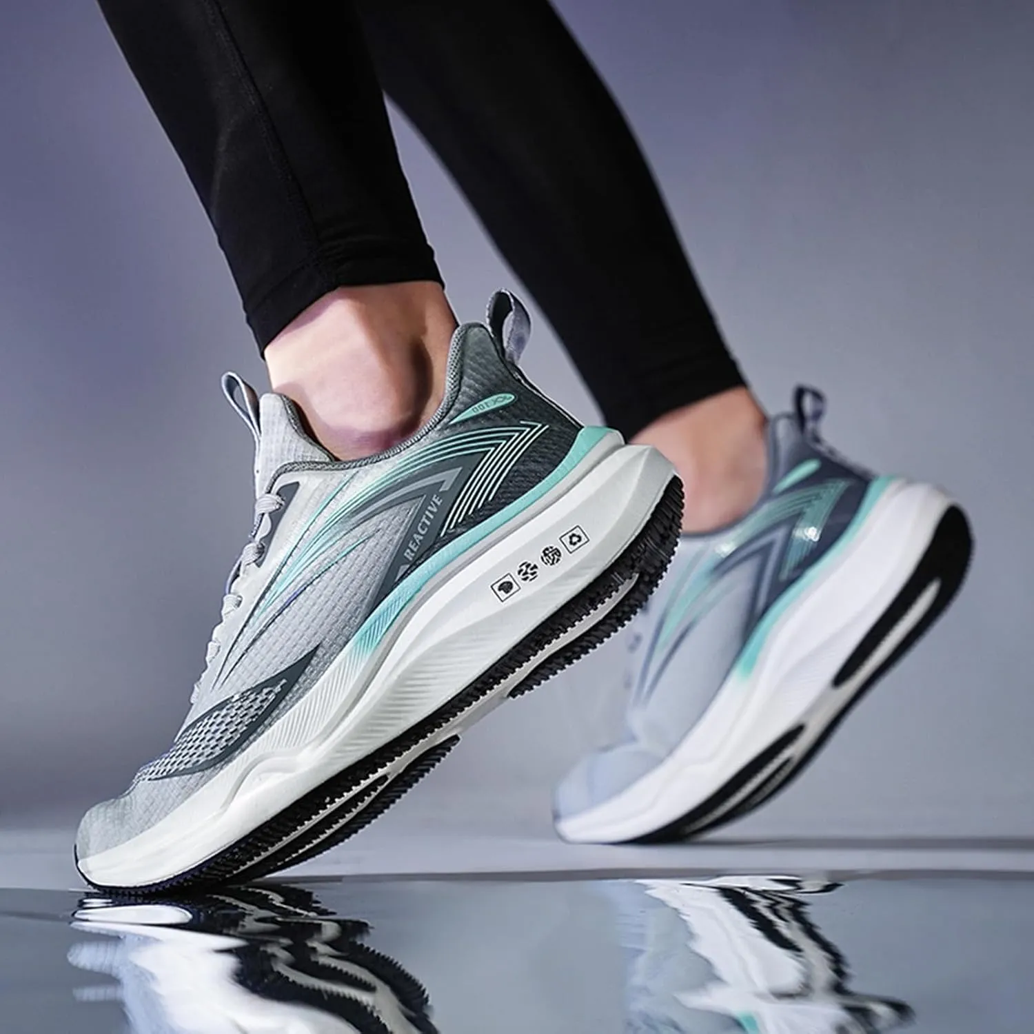 Men's Athletic Running Shoes Lightweight Mesh Shock Absorbing Jogging Walking Shoes Workout Trail Comfort Sneakers