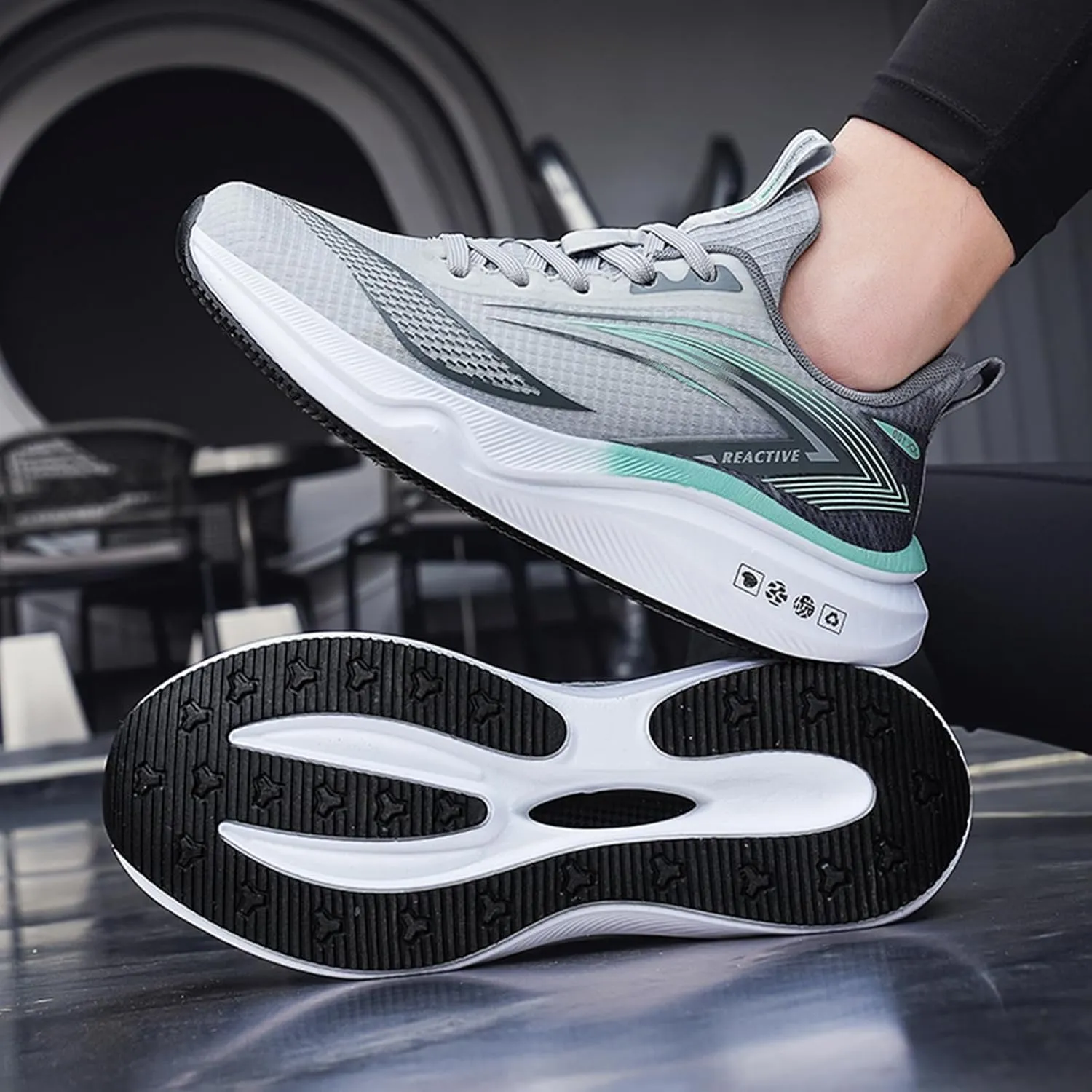 Men's Athletic Running Shoes Lightweight Mesh Shock Absorbing Jogging Walking Shoes Workout Trail Comfort Sneakers