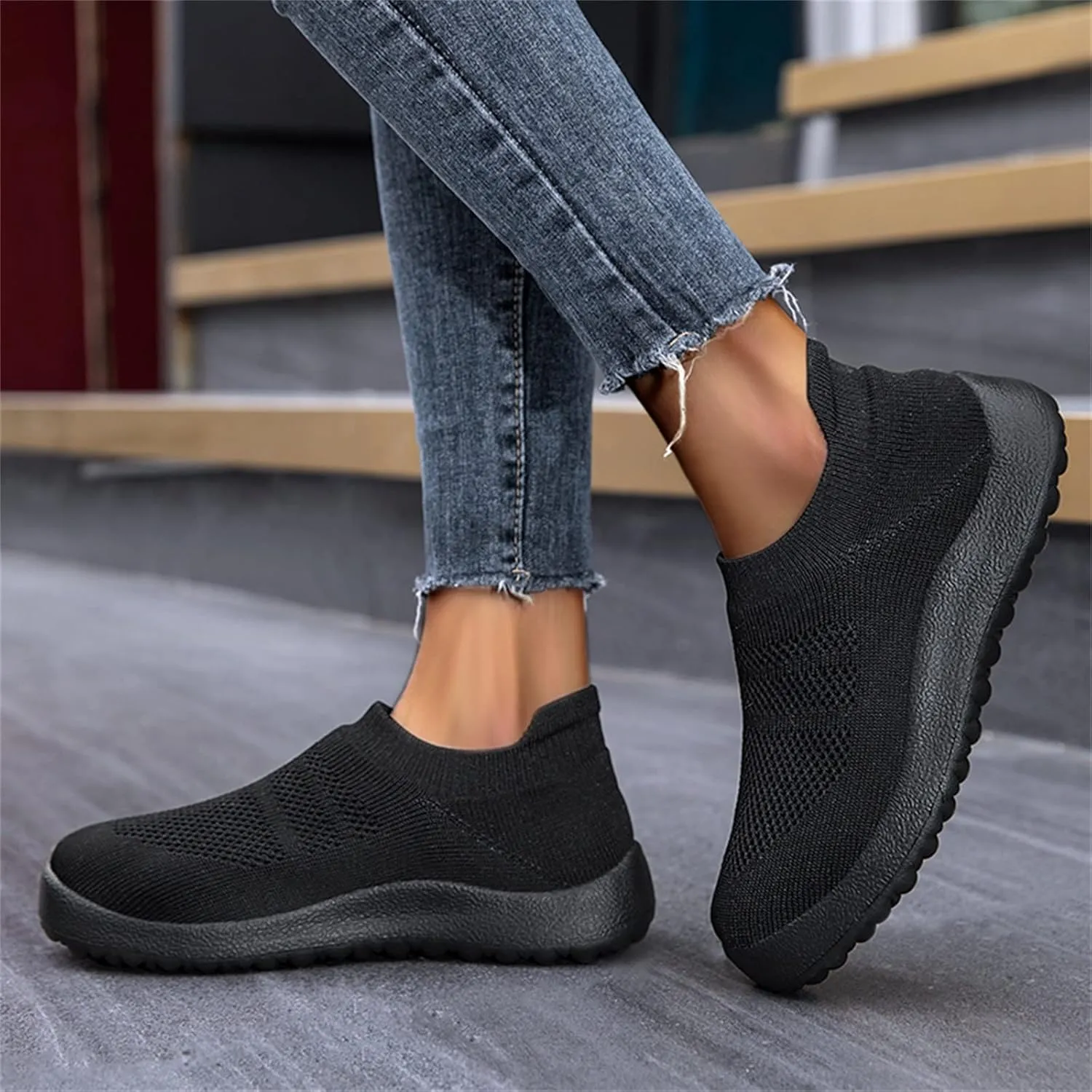 Men's Fashion Breathable Mesh Cushion Shoes, Lightweight Slip on Sneakers for Spring/Summer Casual Sneakers, for Social Events and Daily Wear Indoor Outdoor Non Slip Sneaker for Men
