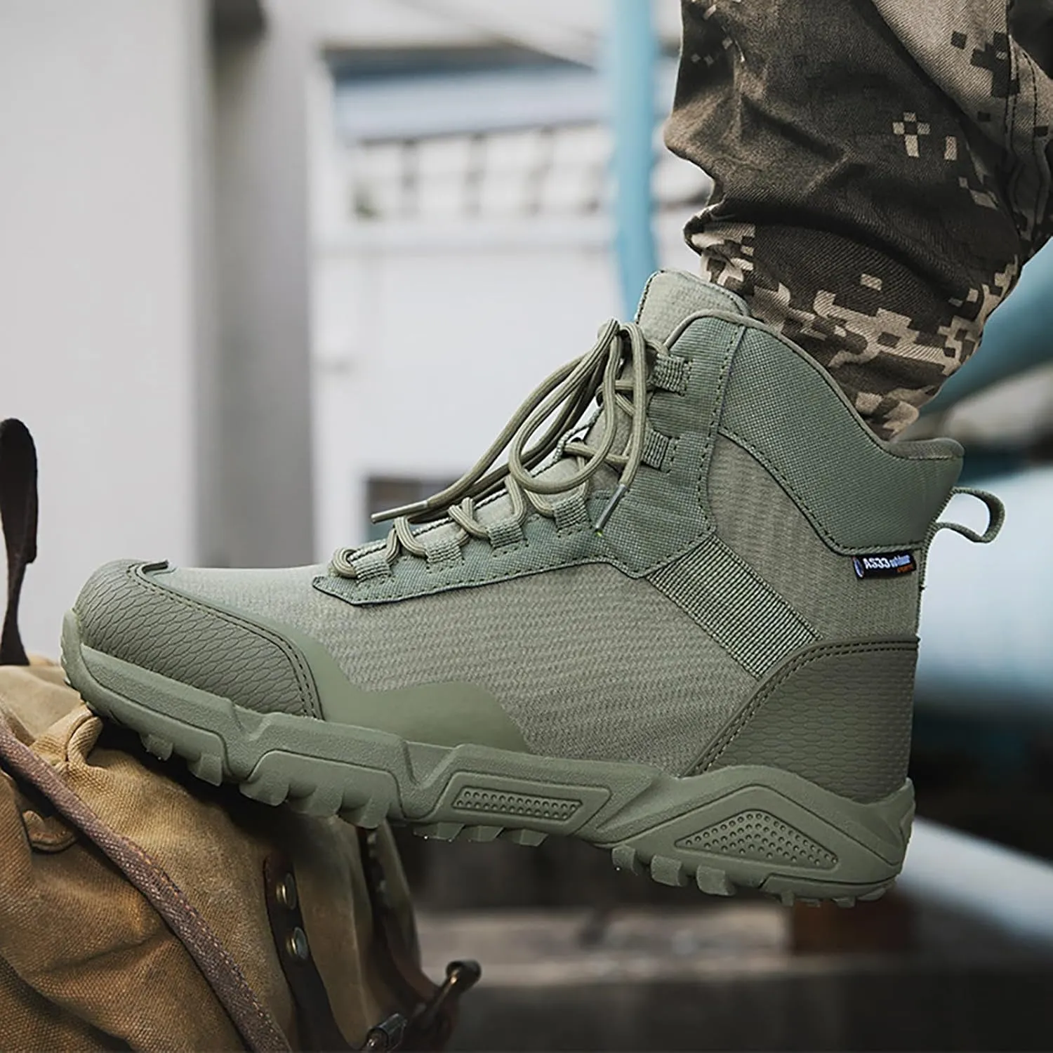 Mens Military Tactical Boots Combat Boots Breathable Police Patrol Boots Lightweight Army Boots Waterproof Hiking Boots