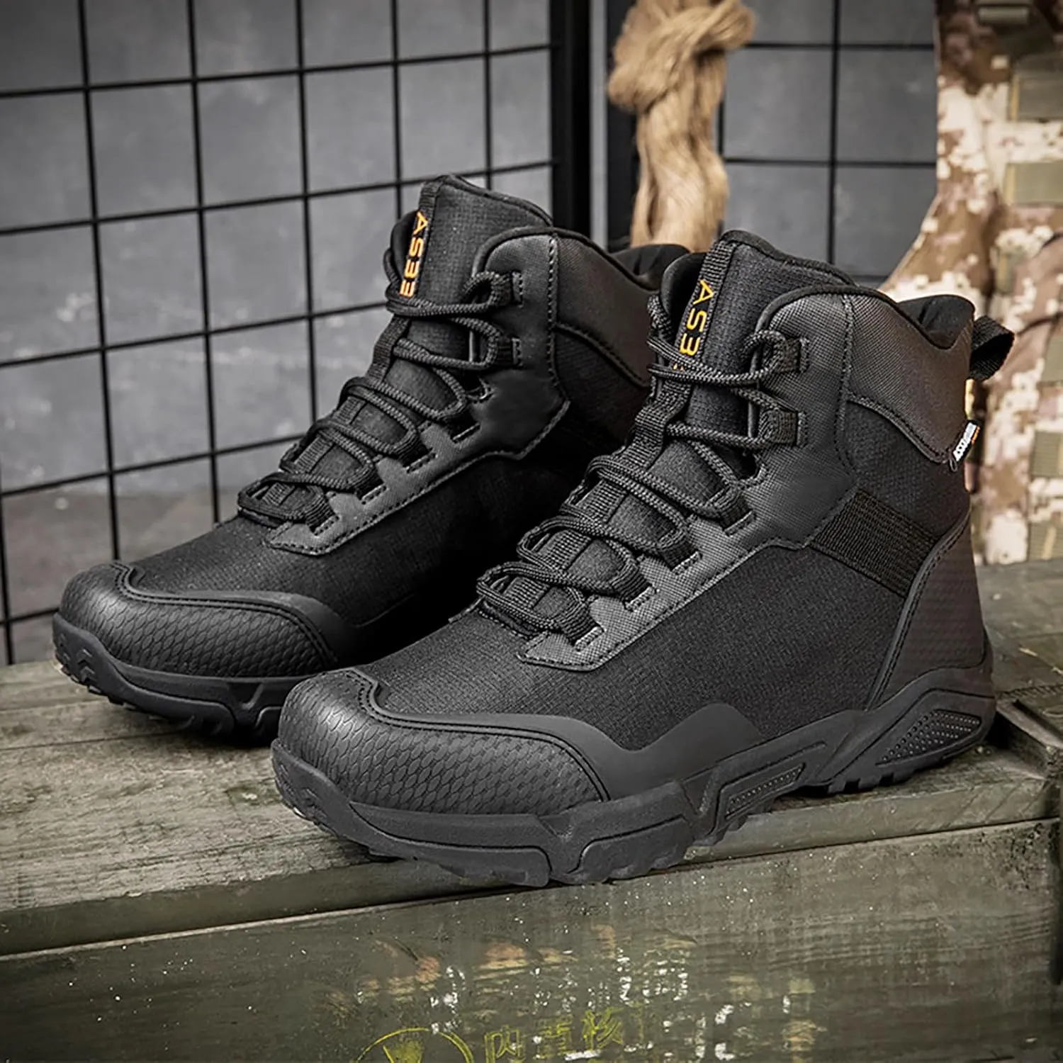 Mens Military Tactical Boots Combat Boots Breathable Police Patrol Boots Lightweight Army Boots Waterproof Hiking Boots