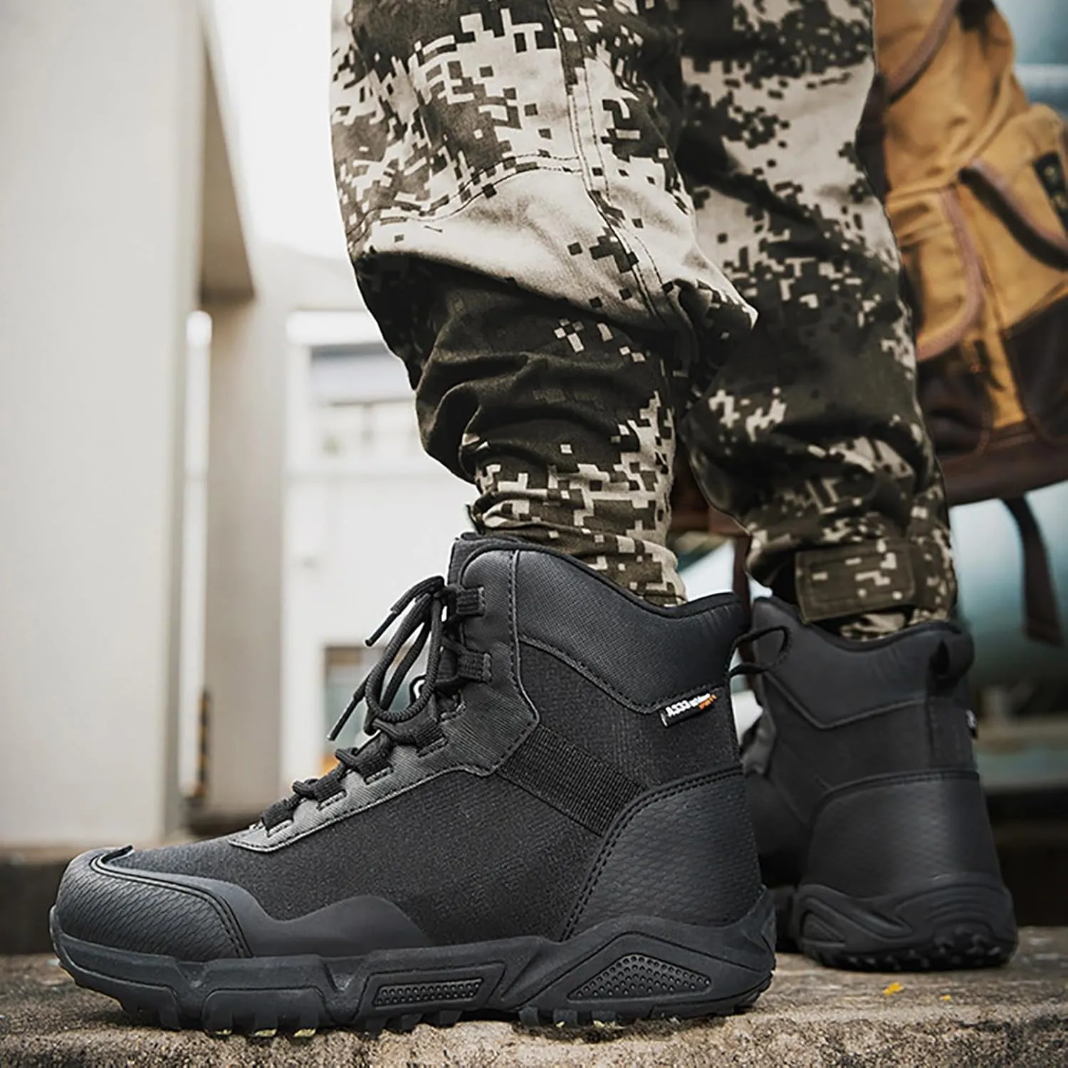 Mens Military Tactical Boots Combat Boots Breathable Police Patrol Boots Lightweight Army Boots Waterproof Hiking Boots