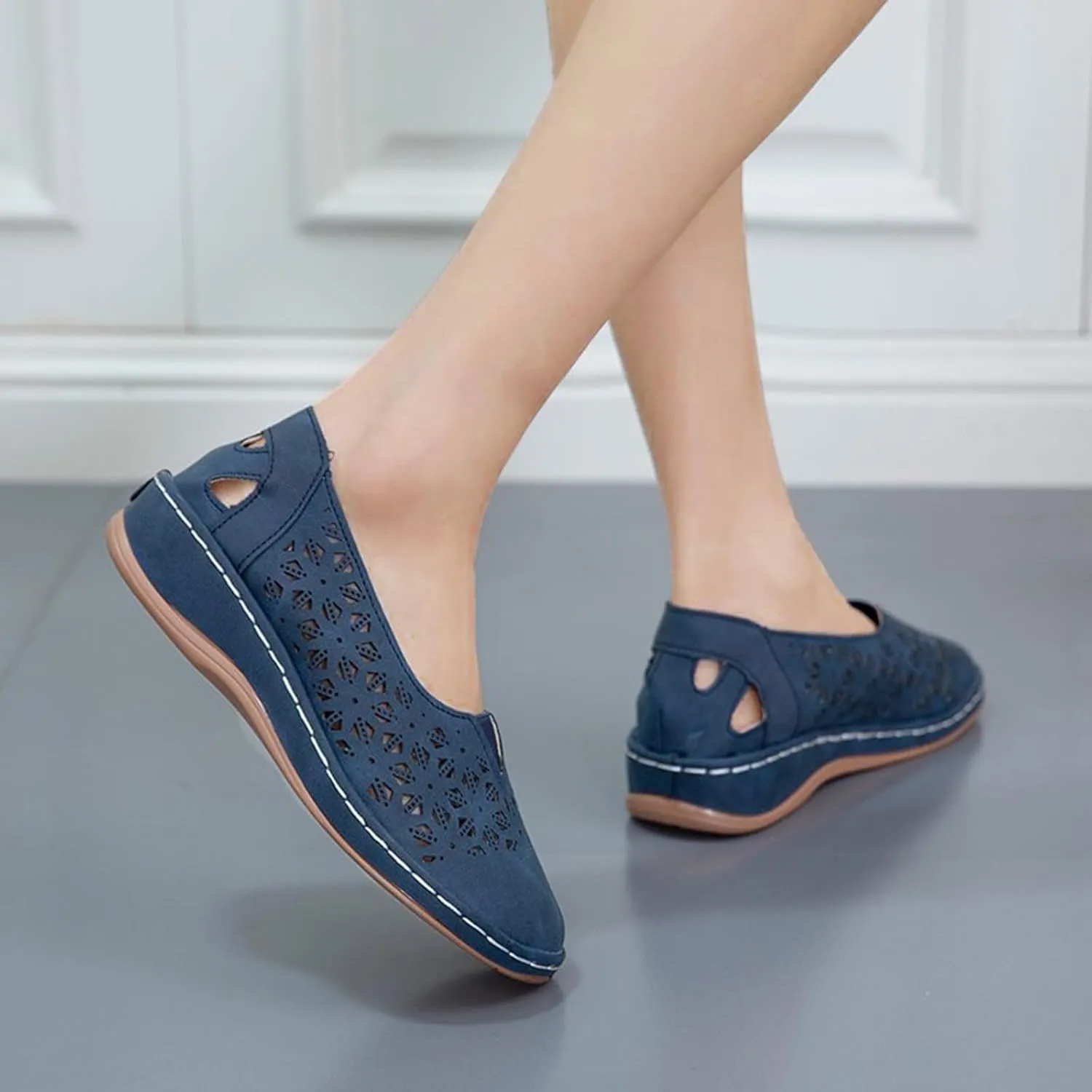 Womens Slip-on Platform Wedge Sandals Breathable Loafers Closed Toe Low Heel Walking Outdoor Flat Sandals