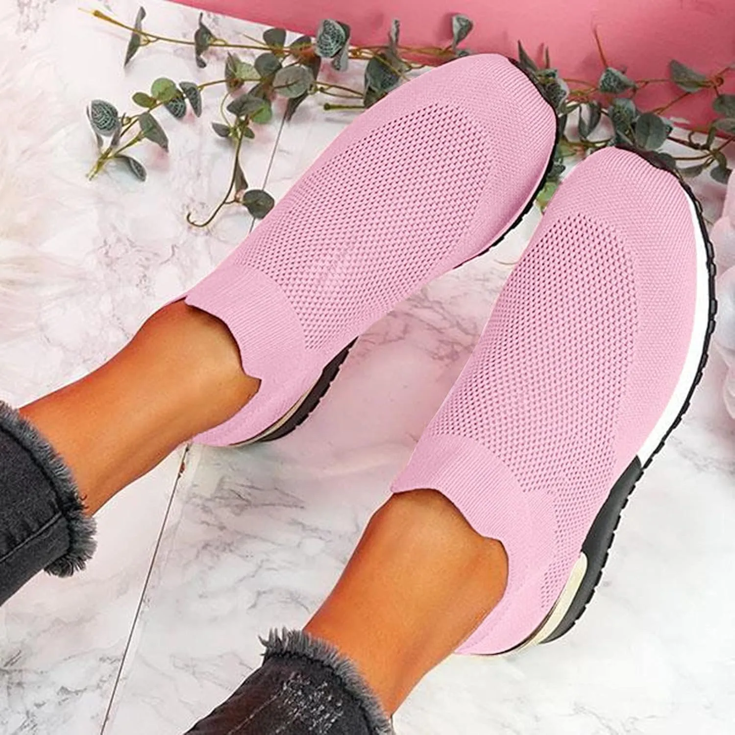 Womens Slip on Sneakers Black Tennis Shoes for Women Casual Breathable Tennis Shoes Work Shopping Travel